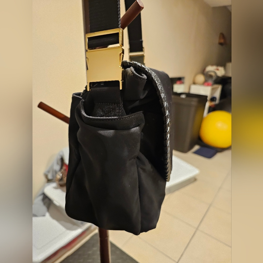 Tory Burch nylon messenger diaper bag - Picture 4 of 15